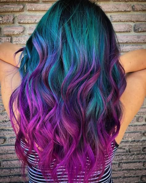 23 Incredible Ways to Get Galaxy Hair in 2020 Blue Motivation, Galaxy Hair Color, Blue Hairstyles, Galaxy Hair, Look Grunge, Rainbow Hair Color, Teal Hair, Multicolored Hair, Pretty Hair Color