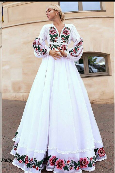 Ukrainian Wedding, Ukrainian Style, Ukrainian Dress, Afghan Dresses, Folk Dresses, Mexican Dresses, Folk Fashion, Asian Outfits, Stylish Dress Designs