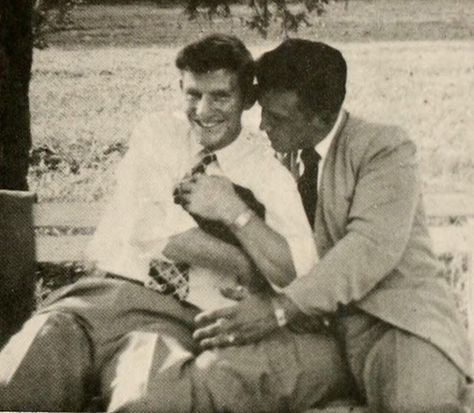 Vintage Queer, Caldwell Idaho, Old Fashioned Love, Gay History, Lgbt History, Vintage Couples, Gay Aesthetic, Old Love, Gay Art