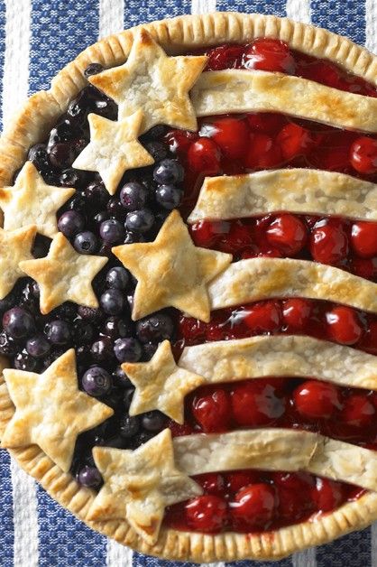 Blueberry Pie Recipe, 4th July Food, Daisy Brand, Patriotic Food, Patriotic Desserts, 4th Of July Desserts, Fourth Of July Food, Blueberry Pie, July Party