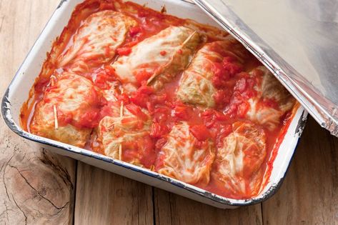 Seasoned Baked Cabbage Rolls with Ground Beef and Rice Baked Cabbage Rolls, Stuffed Cabbage Rolls Recipe, Chicken Big, Cook Cabbage, Boiled Cabbage, Ground Beef And Rice, Cabbage Roll Casserole, Baked Cabbage, Stuffed Cabbage Rolls