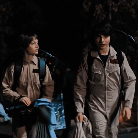 Will Byers and Mike Wheeler icon | don’t repost | please credit if you use Ghostbusters Stranger Things, Byler Icon, Mike And Will, Will Byers And Mike Wheeler, Gold Finch, Mike Wheeler, Stranger Things Mike, Will Byers, Ghostbusters