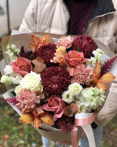 Autumn flowers Fall Flower Bouquets Birthday, Autumn Flowers Aesthetic, Autumn Flower Bouquet, Medium Bouquet, Birthday Flowers Bouquet, Peonies And Hydrangeas, Beauty Flowers, Birthday Bouquet, Autumn Flowers