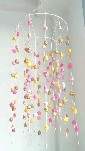 Origami Hanging Decorations, Origami Room Decor, Hanging Origami, Butterfly Mobile, Desain Quilling, Easy Diy Room Decor, Paper Craft Videos, Instruções Origami, Diy Crafts For Girls