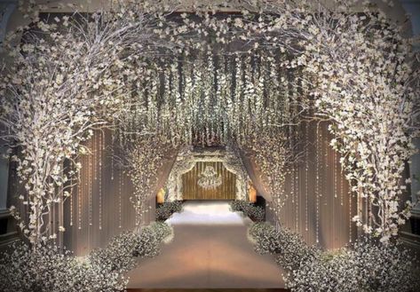 Rustic Wedding Decorations, Venue Decorations, Wedding Entrance, Wedding Venue Decorations, Winter Wonderland Wedding, Salou, Wonderland Wedding, Wedding Goals, Wedding Stage