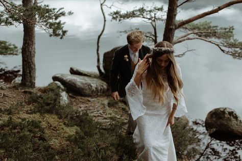 Jen wore a 1970's dress for her vintage, bohemian and nature inspired forest wedding at The Dell of Abernethy at Abernethy Bridge in the Scottish Highlands. Photography by The Kitcheners. Magical Forest Wedding, 70s Bohemian, Forest Elopement, Redwood National Park, Wedding Boots, National Park California, 1970s Dresses, Scottish Wedding, Adventure Wedding