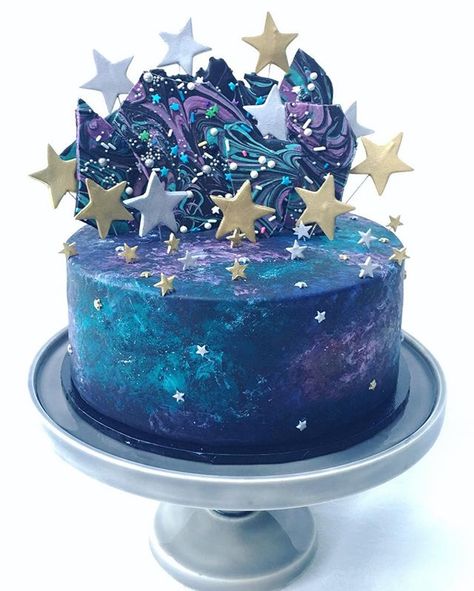 A galaxy themed cake for the opening of @the_craft_parlour. Congratulations Rachael. ☄☄✨☄☄ Galaxy Themed Cake, Constellation Cake, Mystic Cakes, Galaxy Desserts, Galaxy Party, Galaxy Cake, You Are My Moon, Ideas Fiesta, Monster Cake