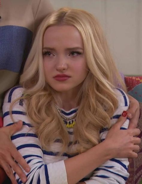 Liv Rooney, Vampire House, Hula Dance, Liv And Maddie, James Potter, Dove Cameron, Ever After High, Fav Celebs, Belly Dance