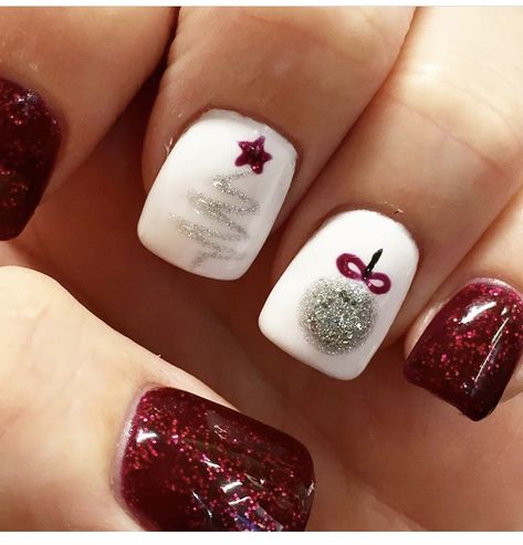 Winter nails. Xmas nails. Fun designs for manicures Christmas Dip, Christmas Nail Art Easy, Holiday Nails Christmas, Holiday Nail Designs, Christmas Nails Easy, Nails Winter, Mask Pattern, Christmas Nail Art Designs, Nails Christmas