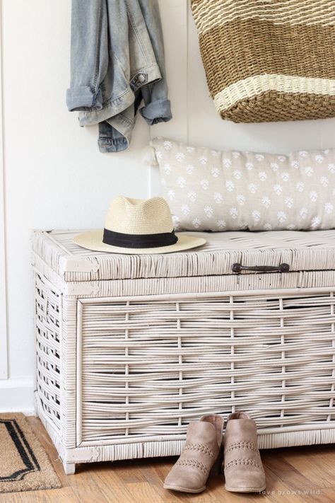 How to Paint Wicker - Love Grows Wild Paint Wicker, Painting Wicker Furniture, Pergola Outdoor Living, Metal Bins, Wicker Chest, Wicker Trunk, Fresh Farmhouse, Painted Wicker, Cottage Market