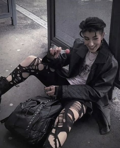 Pastel Goth Male Outfit, Pastel Goth Outfits Boy, Trad Goth Outfits Men, Goth Boy Outfits, Alt Wardrobe, Goth Outfits Men, Alt Guys, Trad Goth Outfits, Goth Male