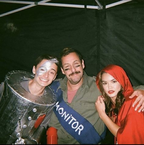 Noah schnapp, paris berlec, tommy valentine, hubie halloween, salem, halloween, netflix, tommy valentine icon, icon, icons, netflix icons, adam sandler, hubie dubios, hubie dubios icon, Megan icon, megan, movie ivon, Halloween Cast, Hubie Halloween, Peyton Clark, Paris Berelc, Cole M Sprouse, Cast Stranger Things, 31 Days Of Halloween, Cutest Animals, Finn Wolfhard