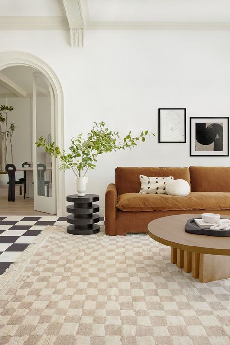 Checkerboard Rug, Washington House, Sarah Sherman, Interior Boho, Sarah Sherman Samuel, House Vibes, Furniture Office, Lulu And Georgia, 아파트 인테리어