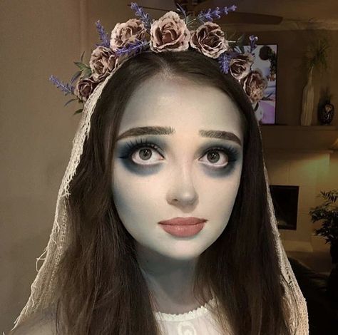 Corpse Bride Makeup Kids, Corpse Bride Makeup Halloween, Bride Makeup Halloween, Emily Corpse Bride Costume, Corps Bride, Corpse Bride Makeup, Halloween Bride Costumes, Corpse Bride Costume, Dead Bride