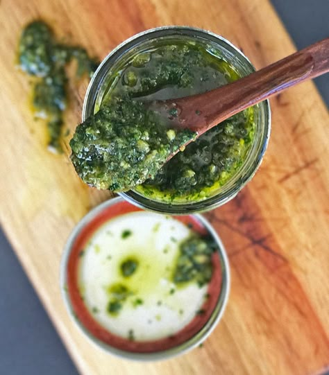 Recipe with poblano peppers: roasted poblano chile sauce Poblano Pepper Sauce, Poblano Pepper Recipes, Hot Pepper Recipes, Poblano Sauce, Poblano Peppers Recipes, Healthy Liver Diet, Roasted Poblano Peppers, Roasted Poblano, Poblano Pepper