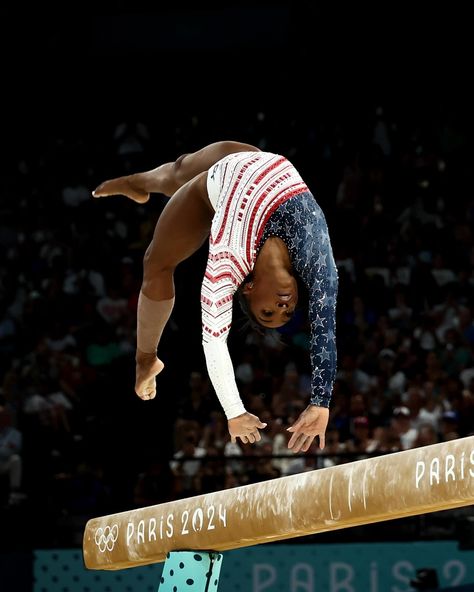 #Breaking: Americans Simone Biles, Jade Carey, Jordan Chiles, Suni Lee and Hezly Rivera are crowned Olympic champions, winning the gold medal in the team competition. ✨🤸 Les Américaines #SimoneBiles, #JadeCarey, #JordanChiles, #SuniLee et #HezlyRivera sont sacrées championnes olympiques remportant la médaille d’or du concours par équipes. #jo2024 #olympics #paris2024 #jeuxolympiques #olympicgames #teamusa #voguefrance Olympic Shooting 2024, La Olympics, 2024 Olympics Gymnastics, Simon Biles, Jade Carey, Simone Biles Olympics 2024, Paris Olympics Gymnastics, Jordan Chiles, Usa Gymnastics Olympics