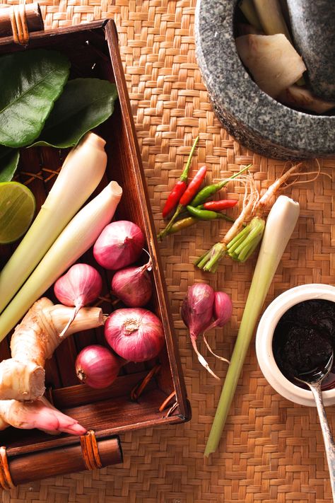 The well known spice, flavour and aroma of Thai cuisine is not just a delicious coincidence. Any well-seasoned Thai cook will have a list of top ingredients at hand to create authentic flavours and tastes. So, in our latest blog we're sharing our top 5 essential herbs and spices for the best Thai cooking. #ThaiFood #ThaiCuisine #ThaiCooking Thai Fried Rice, Thai Spices, Thai Curry Paste, Best Thai, Thai Cooking, Cooking Sauces, Cooking Ingredients, Herbs And Spices, Stir Fries