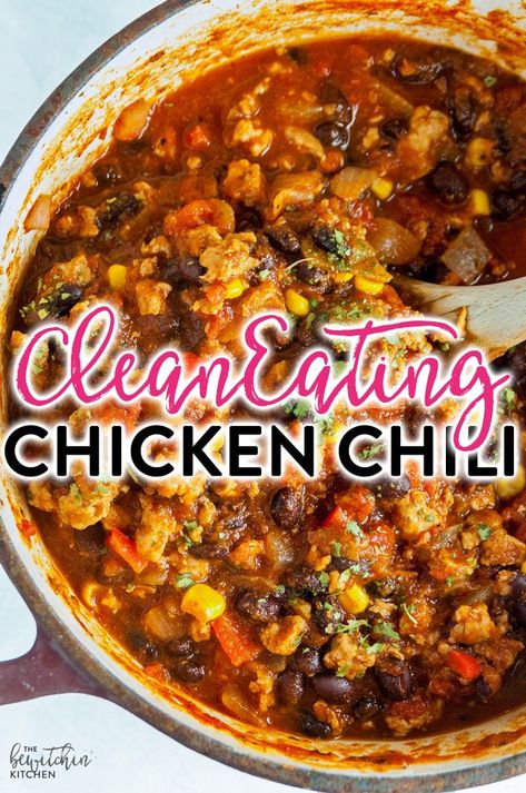 Ground Chicken Chili, Healthy Chili Recipe, Chili Recipe Healthy, Healthy Chili, Whole30 Chicken, Clean Eating Chicken, Ground Chicken Recipes, Chicken Chili Recipe, Ground Chicken