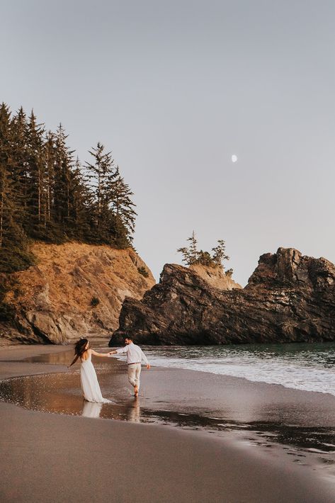 Oregon Beach Wedding, Rocky Coastline, Canon Beach, Oregon Coast Elopement, Oregon State Parks, Southern Oregon Coast, Coast Elopement, Oregon Beaches, Redwood National Park