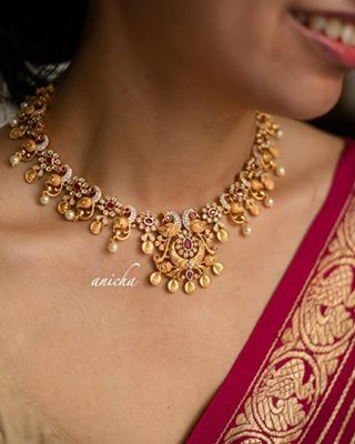 Shop the Most Beautiful Antique Kundan Jewelry Here • South India Jewels Haram Gold Indian Jewellery Design, Gold Necklace Designs South Indian, Traditional Necklace Indian Gold, Gold Necklace Designs Traditional, Necksets Gold Designs, Traditional Jewelry Antique Necklace, Marriage Set Jewellery, Artificial Gold Jewellery, Beautiful Gold Necklace Bridal Jewelry