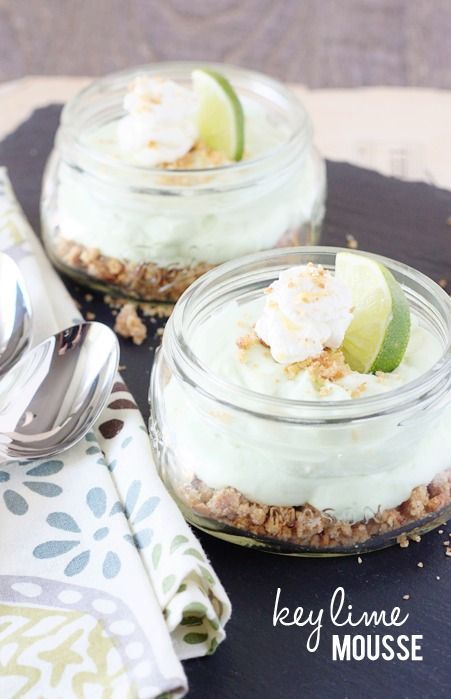 Key Lime Mousse, Lime Mousse, Mason Jar Desserts, Dessert In A Jar, Light Desserts, Easy No Bake Desserts, Mousse Recipes, Bake Desserts, Pudding Desserts