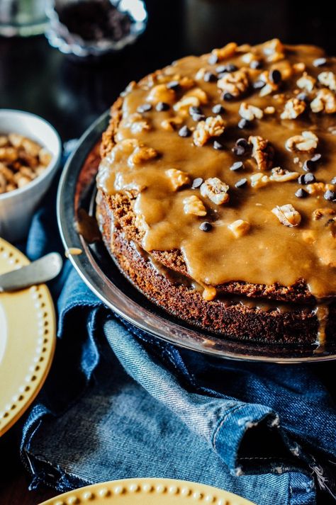 Date Pudding Cake, Sticky Date Cake, Substitute For Sugar, Sticky Date, Sticky Date Pudding, Date Pudding, Butterscotch Sauce, Date Cake, Chewy Brownies