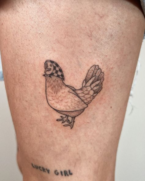 sweet n sassy little babushka hen from my flash! Soooo obsessed with how she turned out 🤩 TY TYYY, Yaz!! Loved our session and loove the placement 🖤 holler at me anytime you wanna chat chickens ;) hand poked with all the chicken love at @frankly_tattoo Chicken Tattoo, Simple Tats, Trending Tattoos, Hand Poked Tattoo, Cute Tiny Tattoos, R Tattoo, Poke Tattoo, Sister Tattoos, Tree Tattoo