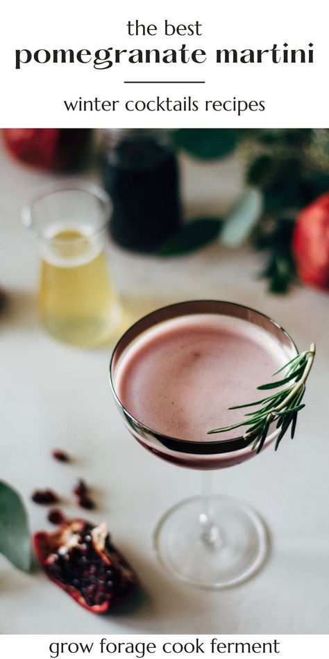 If you're looking for holiday cocktails for Christmas, you'll love this pomegranate martini recipe! Made with gin and rosemary infused honey syrup, this delicious fresh pomegranate martini is perfect for your next holiday cocktail party this winter. Easy Pomegranate Martini | Pomegranate Martini for a Crowd | Best Pomegranate Martini | Pomegranate Martini Gin | Easy Gin Cocktail Recipes | Winter Gin Cocktails Pomegranate Molasses Cocktail, Pomogranette Martini, Pomegranate Gin Cocktail, Cocktail Recipes Winter, Winter Gin Cocktails, Pomegranate Martini Recipe, Cocktails For Christmas, Winter Season Food, Pomegranate Gin