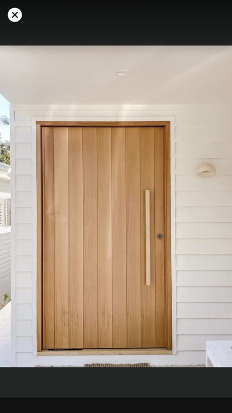 Hamptons Style Front Door, Hamptons Front Door, Timber Front Door, House Front Door Design, Modern Entrance Door, House Cladding, Beach House Exterior, Modern Entrance, Wood Exterior Door