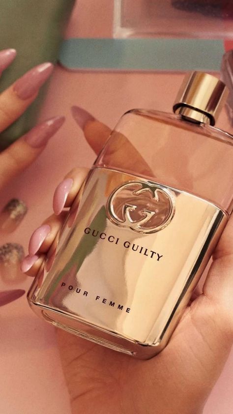 Gucci Guilty Pour Femme, Parfum Gucci, Koleksi Makeup, Koleksi Parfum, Gucci Nails, Gucci Guilty, Hermes Perfume, Perfume Collection Fragrance, Celebrity Perfume