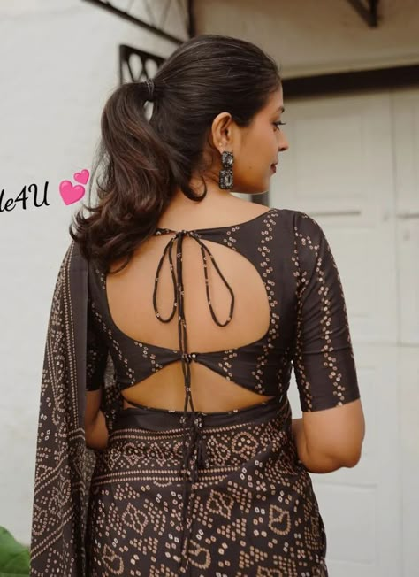 Blouse Backless, Trending Blouse, Black Blouse Designs, Latest Blouse Neck Designs, Blouse Back Neck Design, Blue Blouse Designs, Back Neck Design, Lace Blouse Design, Blouse Designs Pattern