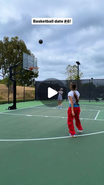 Issy Bustos on Instagram: "leia & leah

(lay-uh)

🎥: @ll.leiaaa

#basketball #basketballtraining #basketballgirls #basketballgirl #longway2go" Basketball Training, Basketball Girls, Basketball, On Instagram, Instagram