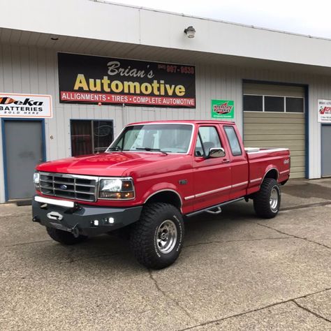 Check out this sweet #DIY #bumper from #movebumpers! #TruckBuild #Ford