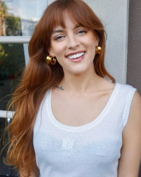 Red Copper Hair Color, Strawberry Blonde Hair Color, Natural Red Hair, Riley Keough, Hair Color Auburn, Long Red Hair, Long Hair With Bangs, Hair Inspiration Color, Long Red