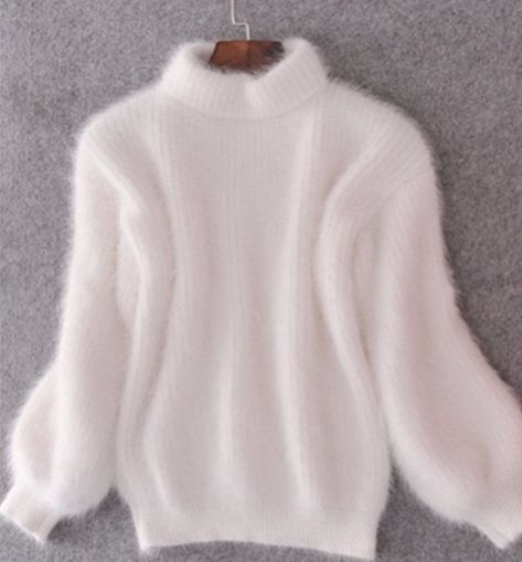 All Posts • Instagram Pull Angora, Solid Color Sweater, Jersey Vintage, Angora Sweater, Loose Knit Sweaters, Winter Pullover, Estilo Chic, Sweet Style, Look Casual