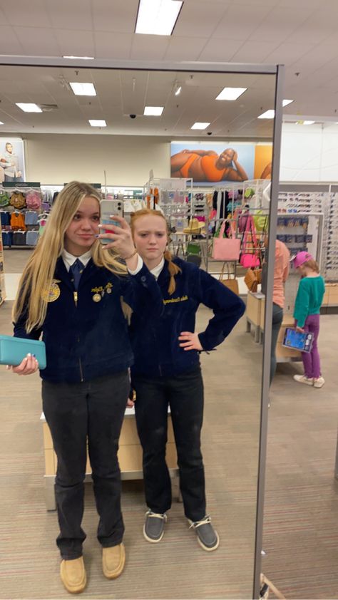 National Ffa Convention Outfits, Ffa Show Outfit, Ffa Official Dress Hairstyles, Ffa Outfits, Ffa Aesthetic, Ffa Official Dress, Ffa Pictures, Ffa Jacket, Country Pics