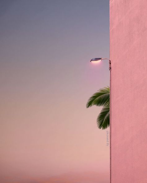 I Immortalized My Summer Memories In Dreamlike Minimalist Pictures Zine Journal, French Photographers, Minimalist Photography, Summer Memories, Pisco, Apple Macbook, Endless Summer, Pastel Aesthetic, Pink Aesthetic