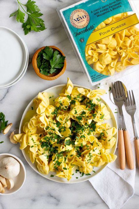 This is the dinner your taste buds have been begging for 😍 Four different Italian cheeses are blended together with a light garlic butter sauce and fresh parsley for a masterpiece of a recipe that takes less than 15 minutes to make 🙌 Garlic Butter Sauce, Italian Cheese, Butter Sauce, The Dinner, Noodle Recipes, Garlic Butter, Fresh Parsley, Pad Thai, Recipe Using