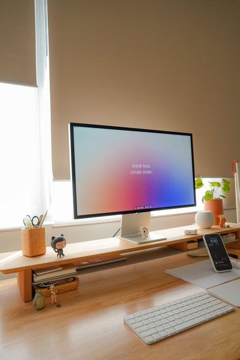 Interior 2024, Cozy Desk, Home Studio Setup, Aesthetic Desk, Cozy Home Office, Desk Inspiration, Office Room Decor, Setup Ideas, Computer Setup