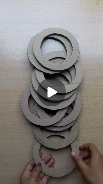 Cardboard Diy Room Decor Wall Art, Sustainability Craft, Cardboard Crafts Diy Wall Art, Cardboard Crafts Decoration, Ikea Crafts, Recycle Packaging, Cardboard Craft, Cardboard Crafts Diy, Anniversaire Diy