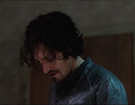 Vincent Gallo Buffalo 66, Billy Brown, Buffalo 66, Vincent Gallo, Dark Academic, Kiss Outfits, Movie Journal, Sweet Guys, Christina Ricci