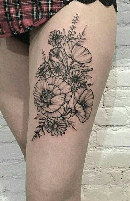 Poppy Tattoo Thigh, Grandma Tattoos, Flower Thigh Tattoos, Hip Thigh Tattoos, Tatoo Inspiration, Poppies Tattoo, Thigh Tattoos, Shoulder Tattoos, Shoulder Tattoos For Women