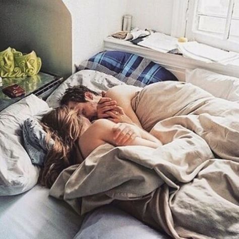 Cuddle With Boyfriend, Couple Cuddle In Bed, Cuddles In Bed, Morning Cuddles, Cute Couples Texts, Cute Couples Cuddling, Cute Couple Quotes, Funny Girl, Photo Couple