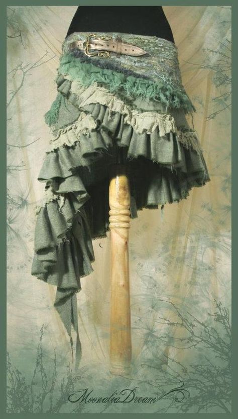 Scrap Skirt Diy, How To Make A Layered Skirt, Scrap Fabric Skirt, Scrap Dress, Scrap Skirt, Deconstructed Fashion, Layered Skirts, Layered Ruffle Skirt, Skirt Costume