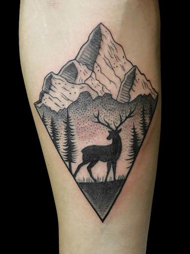 Berg Tattoo, Outline Tattoo, Deer Tattoo, Forest Scenery, Mountain Tattoo, Mountain Forest, Tattoo Idea, Elk, Tatting