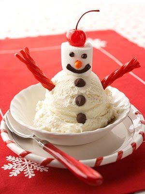 Ice Cream Snowman · Edible Crafts | CraftGossip.com Strawberry Santas, Holiday Dessert Recipes, Ice Cream Sundae, Fun Kids Food, Christmas Goodies, Noel Christmas, Kids Storage, Holiday Desserts, Holiday Treats