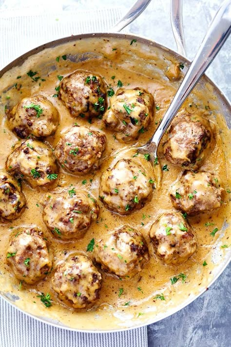 You Don't Have to Go to IKEA for the Best Swedish Meatballs — Delicious Links Best Swedish Meatball Recipe, Best Swedish Meatballs, Meatballs And Gravy, Aloo Gobi, Swedish Meatballs, Christmas Food Dinner, God Mat, Meatball Recipes, Beef Dishes