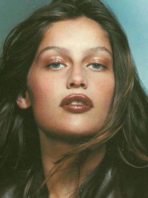 Gia Carangi Makeup, Laetitia Casta Makeup, 90s No Makeup Makeup, Laetitia Casta Louis Garrel, Leo Fashion Aesthetic, Leticia Casta, Marmalade Sandwich, Lady Marmalade, Abercrombie Girls