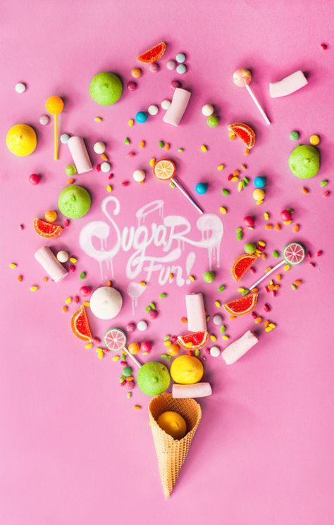 Candy Photography, Classroom Halloween, Diy Paper Bag, Pastel Cupcakes, 달력 디자인, Sweets Candy, Candy Labels, Photo Food, Gummy Worms