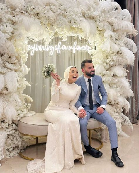 Engagement Dress Hijab, Engagement Party Photo Ideas, Bride Groom Photoshoot, Wedding Dress Topper, Bride Jumpsuit, Hijabi Brides, Dress Topper, Nikah Dress, Groom Photoshoot